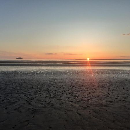 Characterful Cottage Near The Sea, Beach, Pier & Shops Weston-super-Mare Luaran gambar