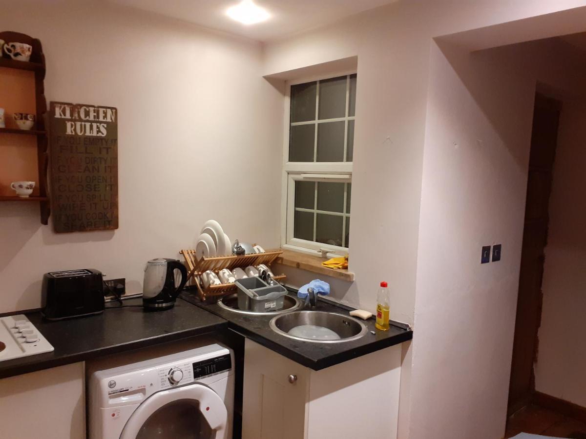 Characterful Cottage Near The Sea, Beach, Pier & Shops Weston-super-Mare Luaran gambar